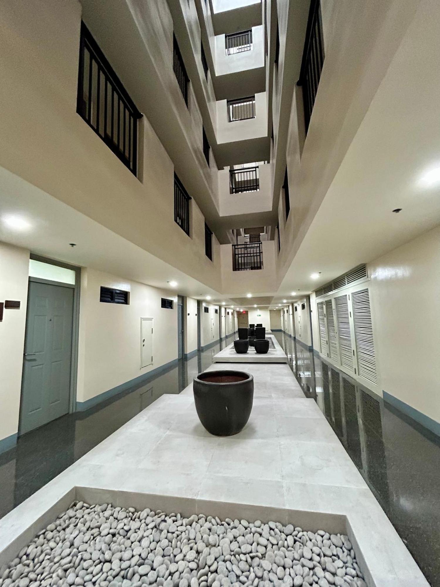 Amani Grand Citygate 308 Davao